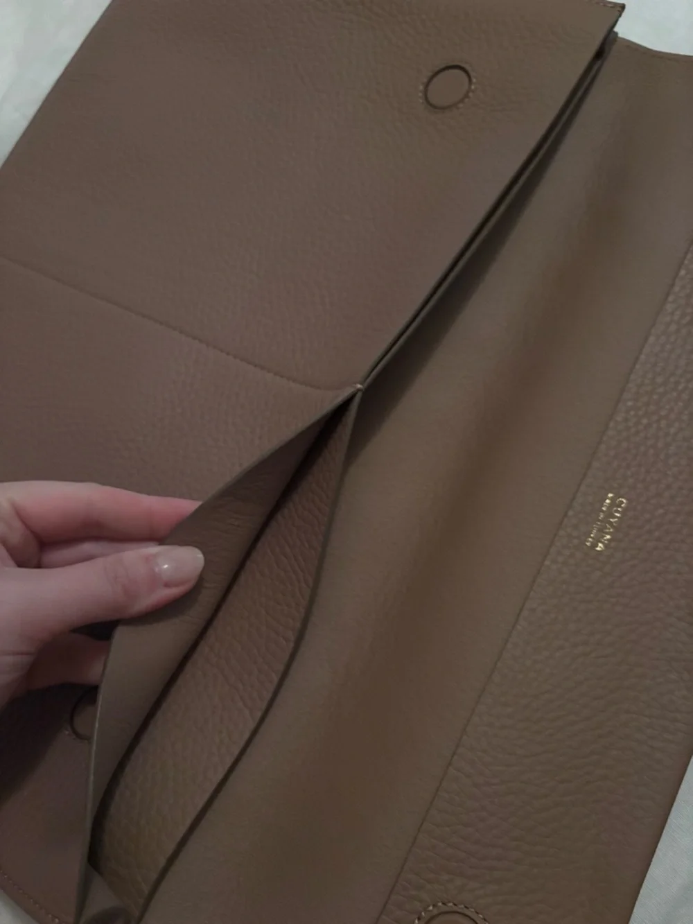 Cuyana Tech Carryall 16-inch Laptop Sleeve - Cappuccino